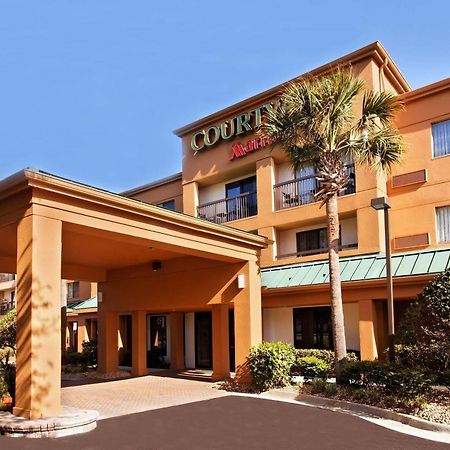 Courtyard Tampa North / I-75 Fletcher Екстериор снимка